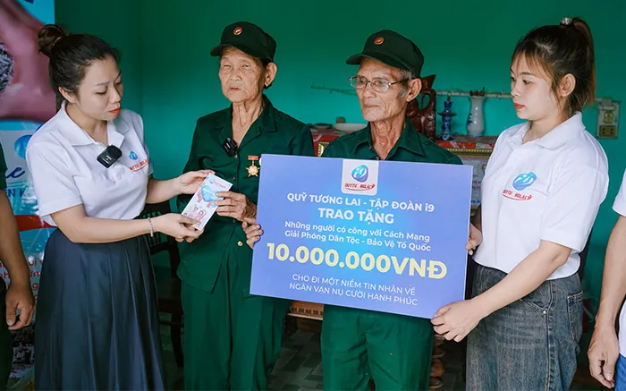 Biểu tượng hỗ trợ khách hàng 24/7 tại 8kbet top